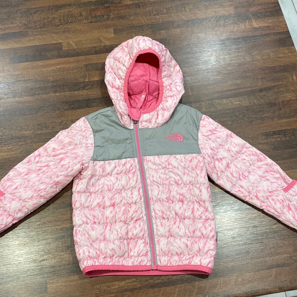 Girls 4T North Face coat